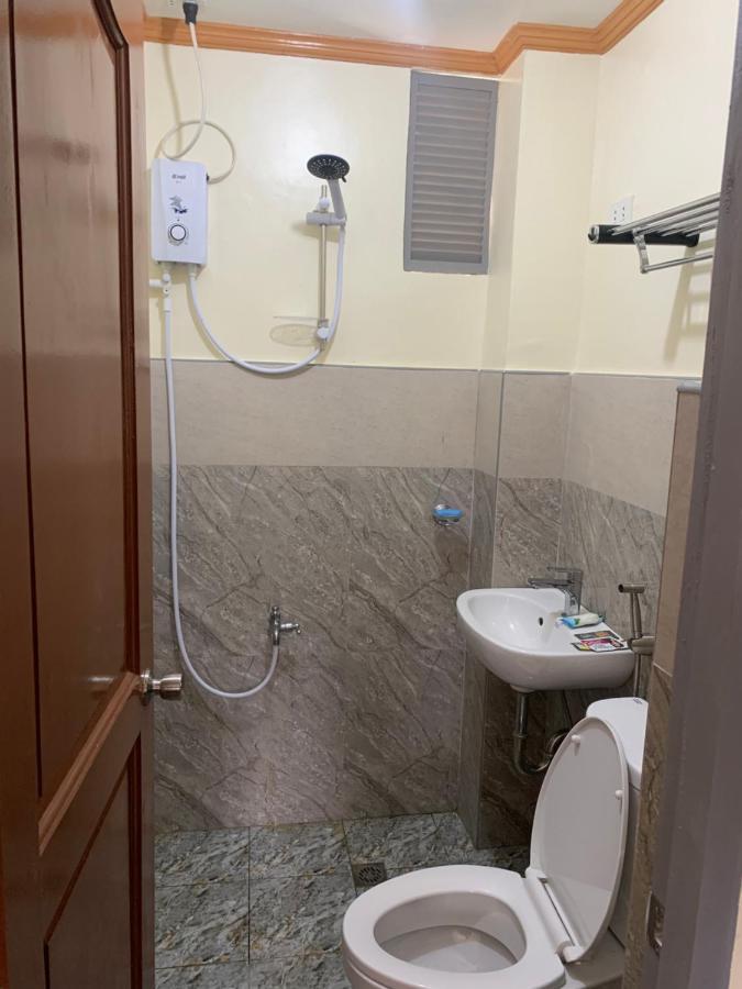 Zl Travelers Inn Batuan Eksteriør billede