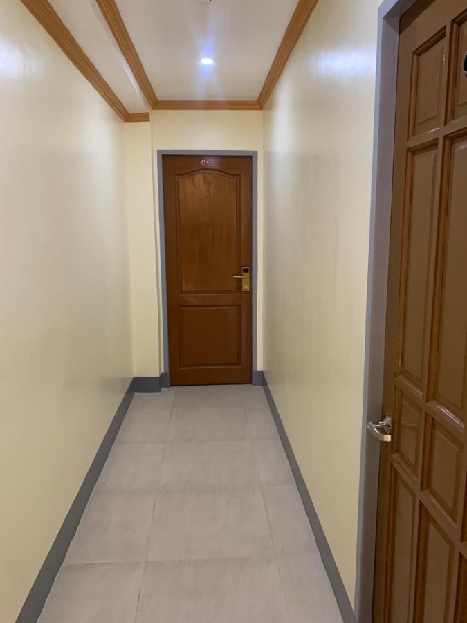Zl Travelers Inn Batuan Eksteriør billede