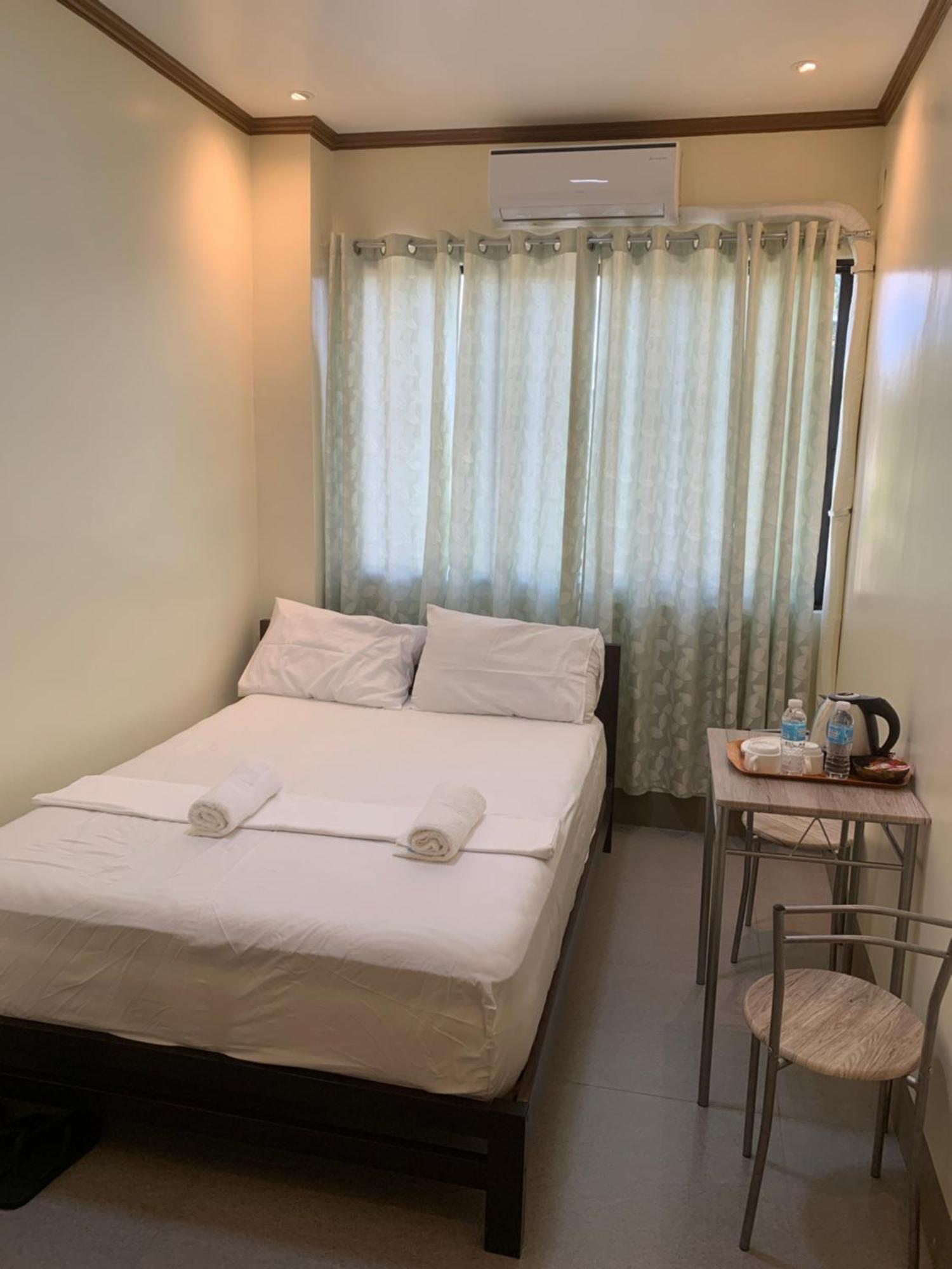 Zl Travelers Inn Batuan Eksteriør billede