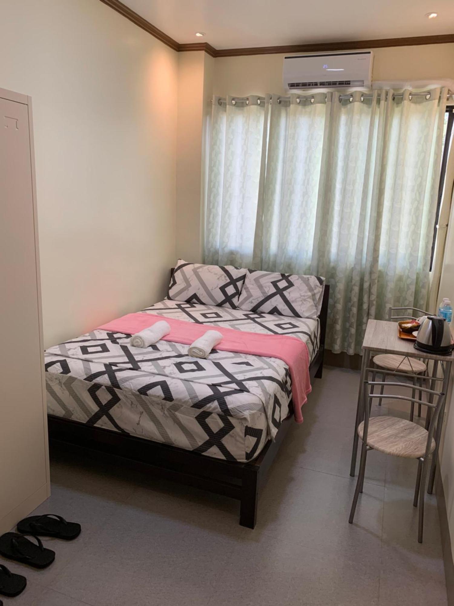 Zl Travelers Inn Batuan Eksteriør billede