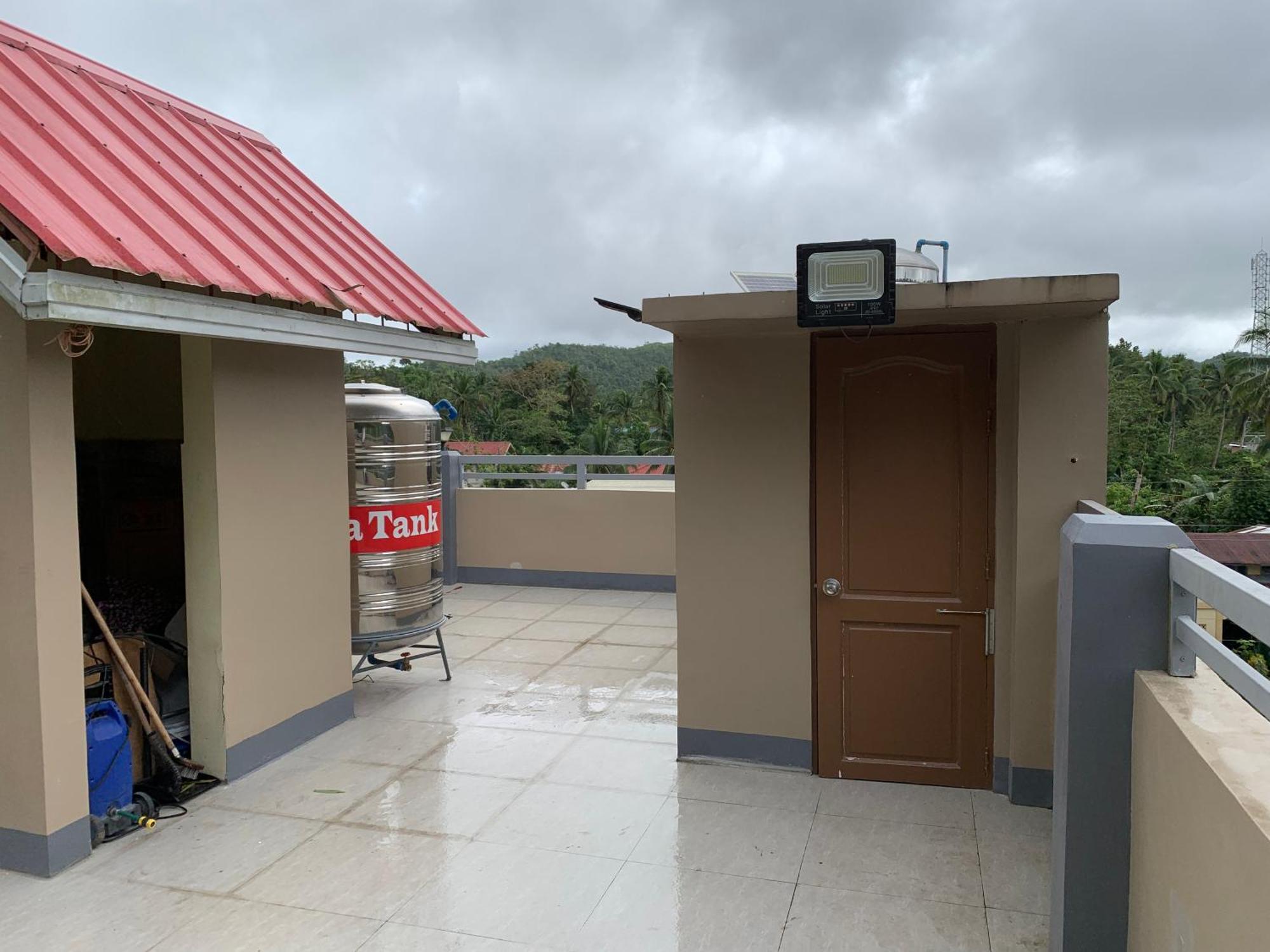 Zl Travelers Inn Batuan Eksteriør billede