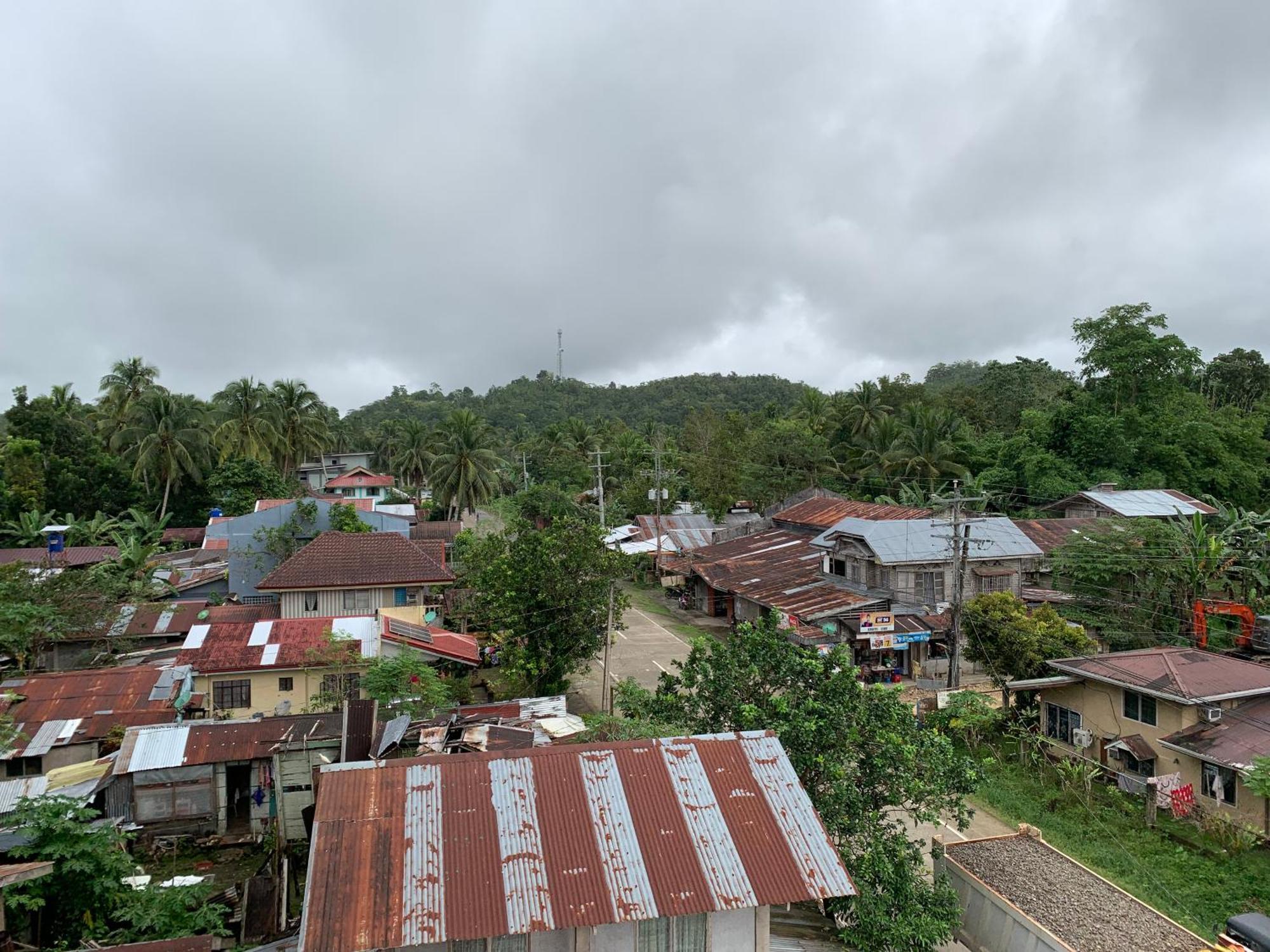 Zl Travelers Inn Batuan Eksteriør billede
