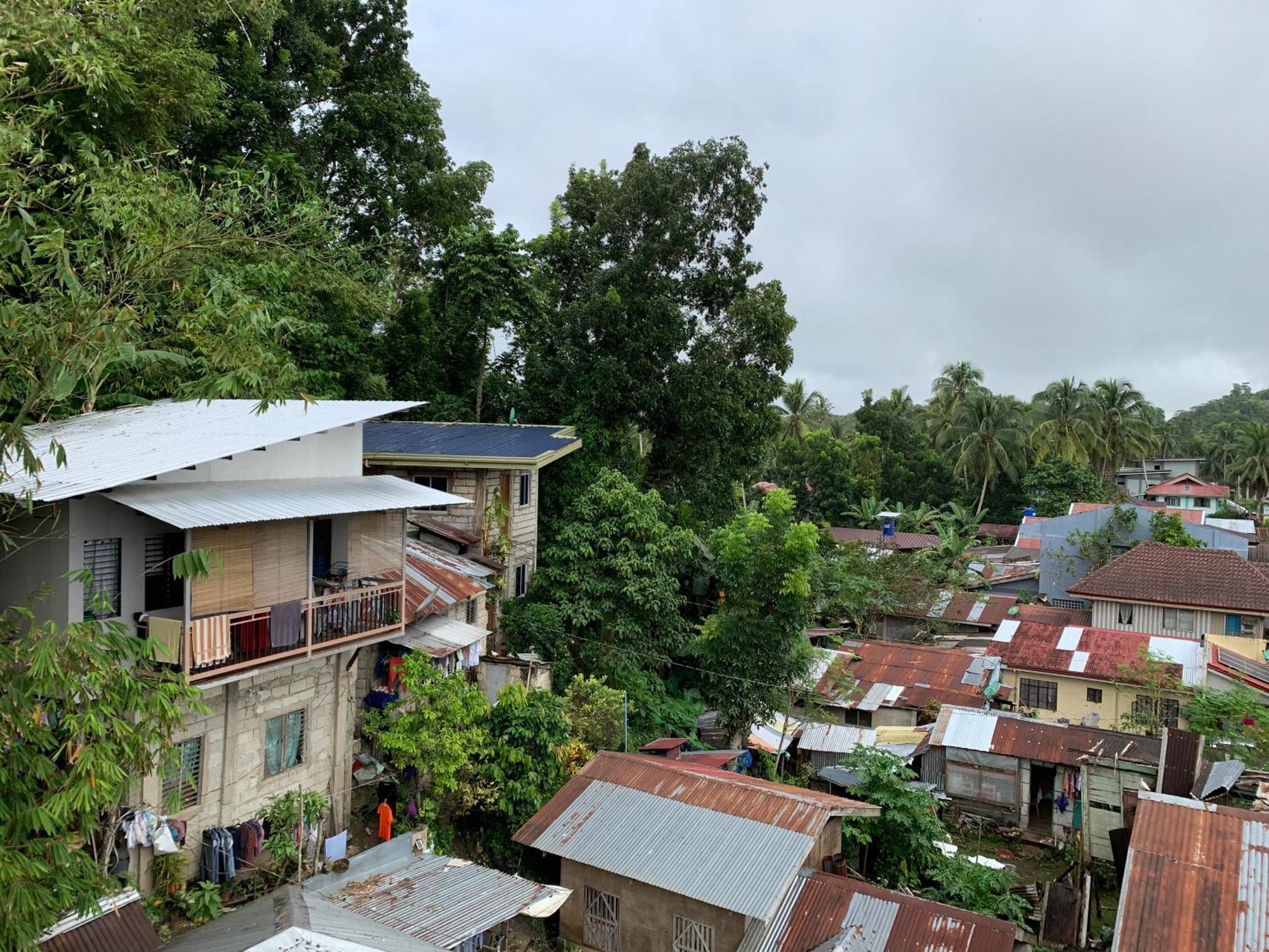 Zl Travelers Inn Batuan Eksteriør billede