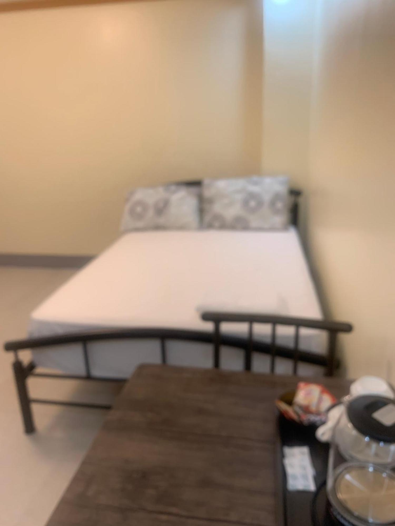 Zl Travelers Inn Batuan Eksteriør billede